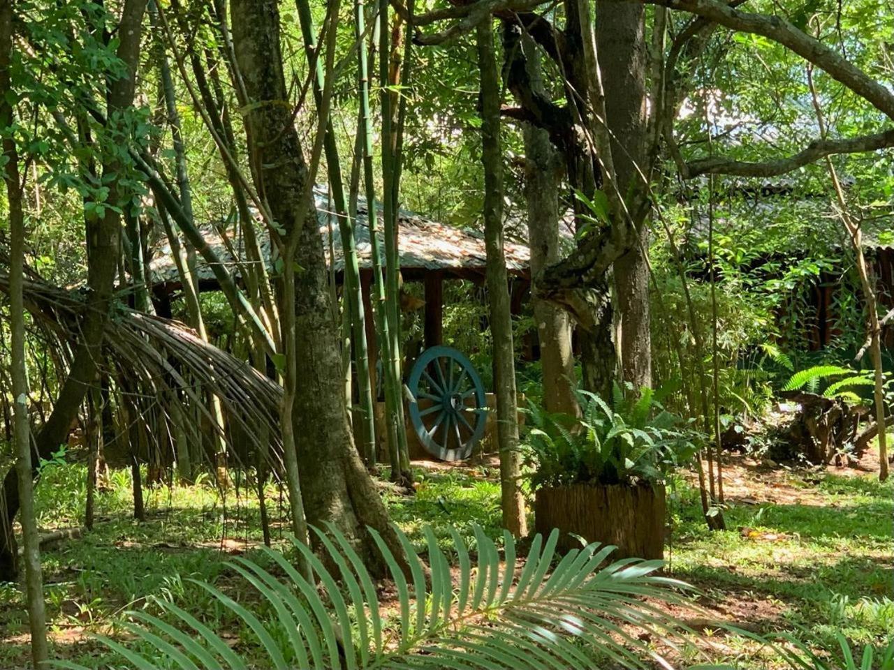 Hotel Walawa Blue Sapphire Udawalawe Exterior foto