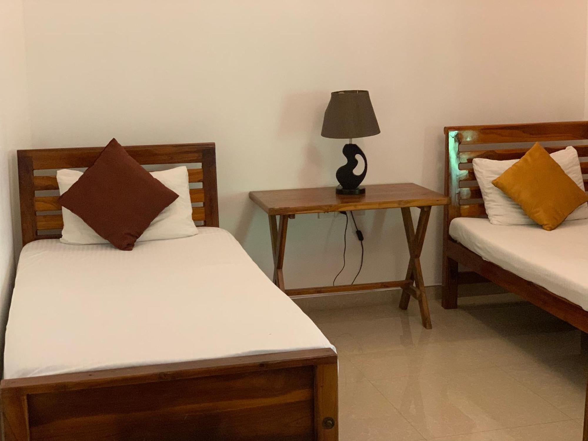 Hotel Walawa Blue Sapphire Udawalawe Exterior foto